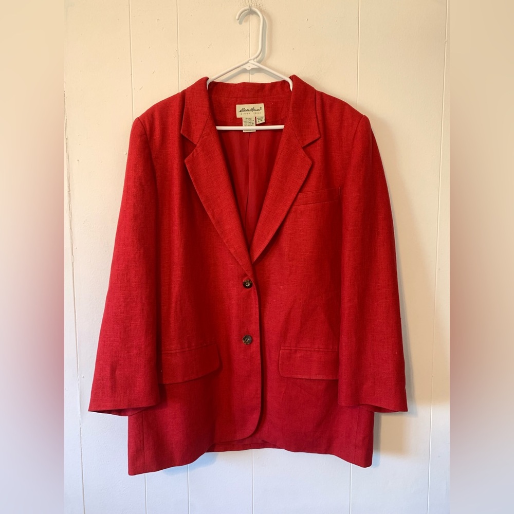Vintage Women’s Eddie Bauer 100% Linen Red Blazer with pockets, shoulder pads L